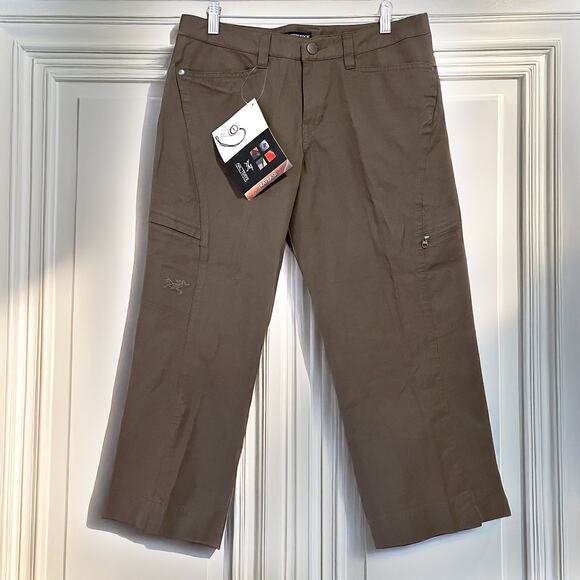 ARC'TERYX NWT VTG Rare Y2K Alibi Traverse Capri Pants Americano Women’s Sz 6 - Picture 1 of 14